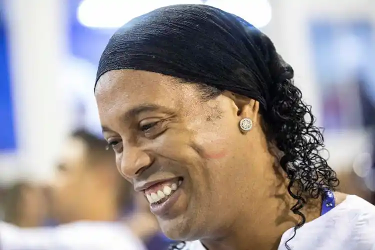 格与策略的 格与策略的